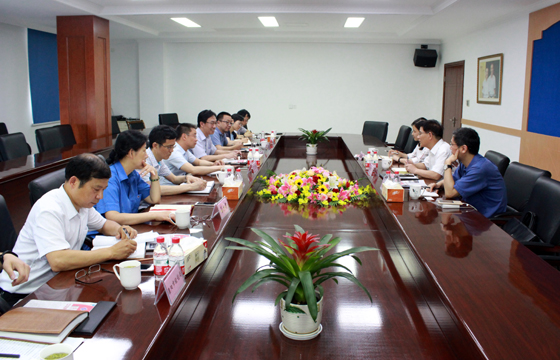 省統(tǒng)計局黨組成員、省地方統(tǒng)計調(diào)查局局長王當(dāng)齡來上上電纜調(diào)研